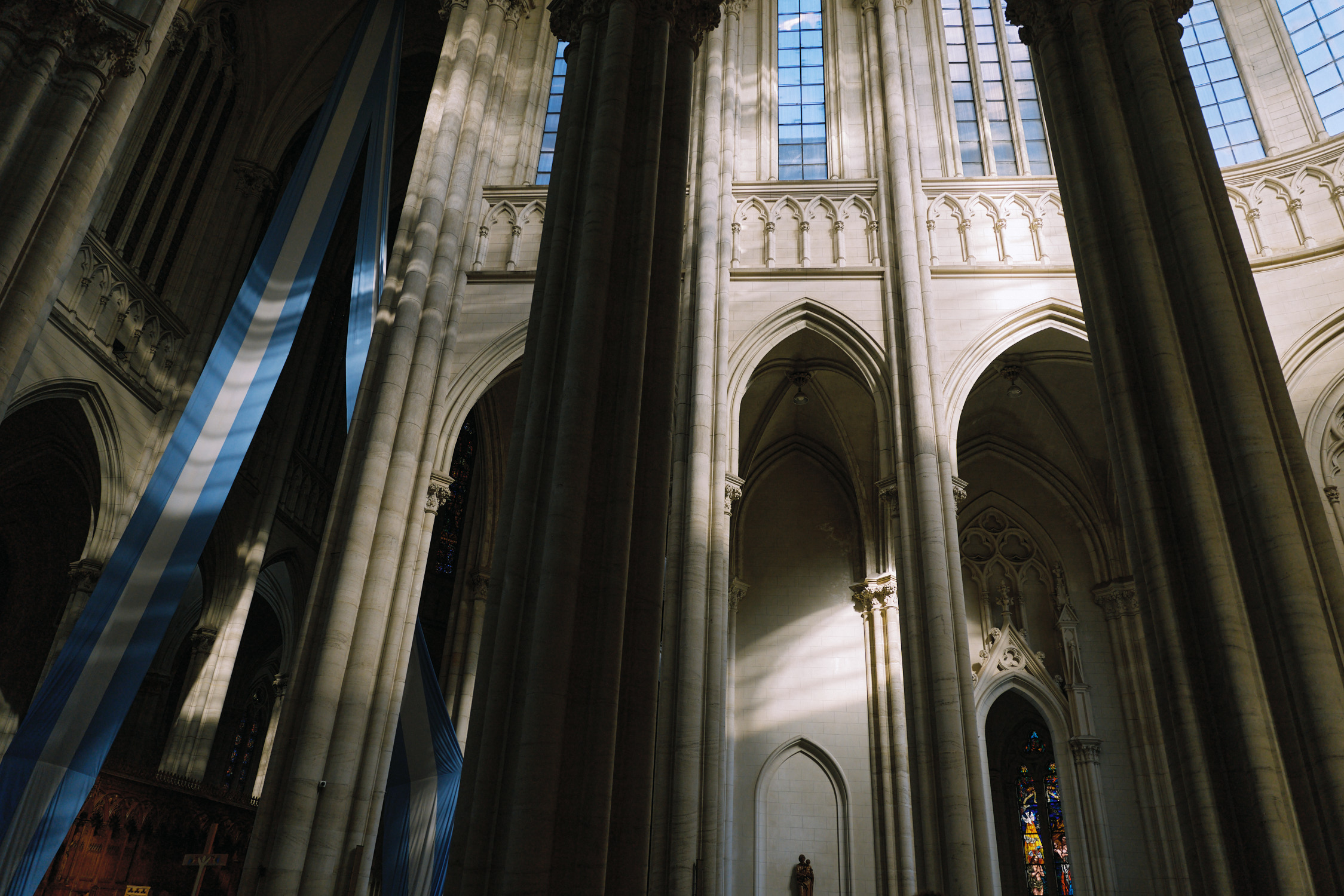 Inside La Plata Cathedral with blue ribbon