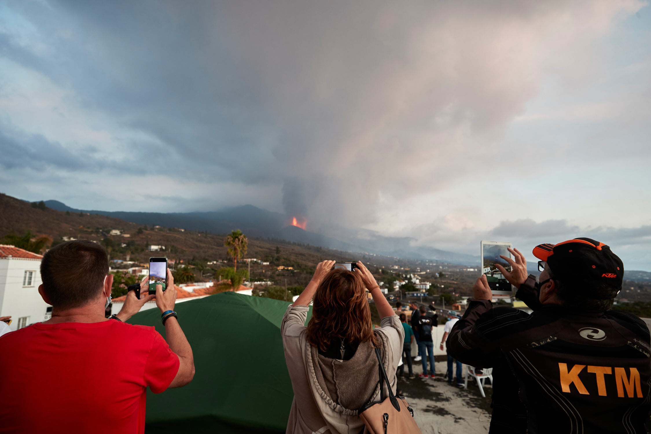 La Palma eruption scene 4